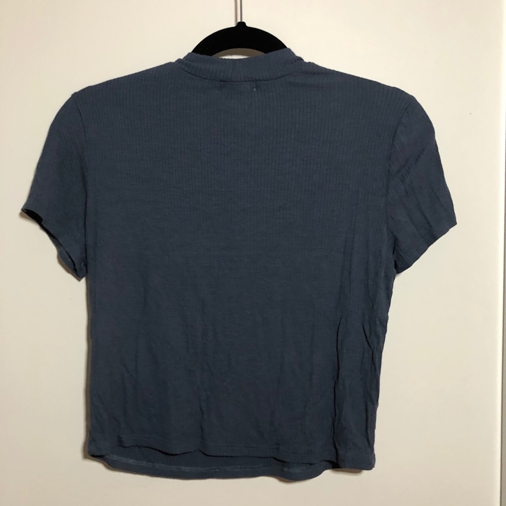 Blue Ribbed High Neck Crop Top - Picture 3 of 4